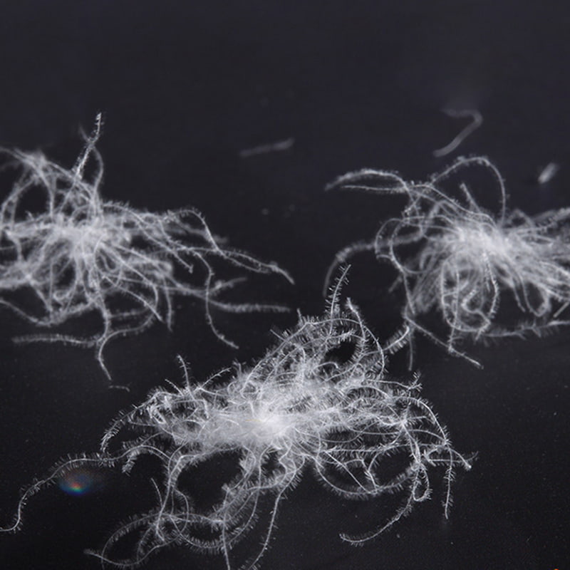 Piumino d'anatra bianca pura all'80%. Piumino d'anatra bianca pura all'80%.